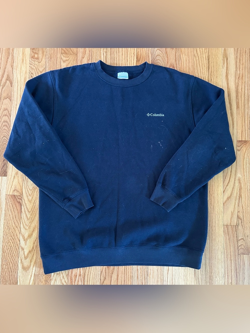 Columbia Men's Dark Blue Crewneck Sweatshirt